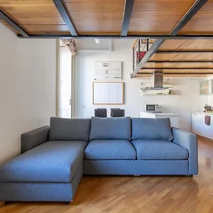 Mercato 5 Apartment